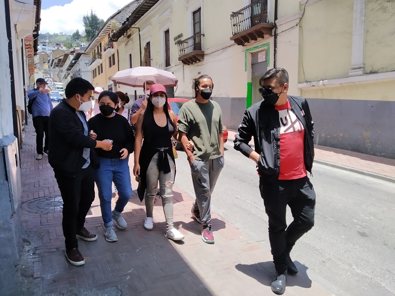 Caminando la memoria: ritualidad urbana por nuestros difuntos.