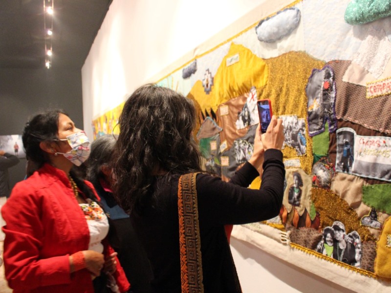 Exposición Itinerante «Somos semillas: Memorias del estallido social de octubre».