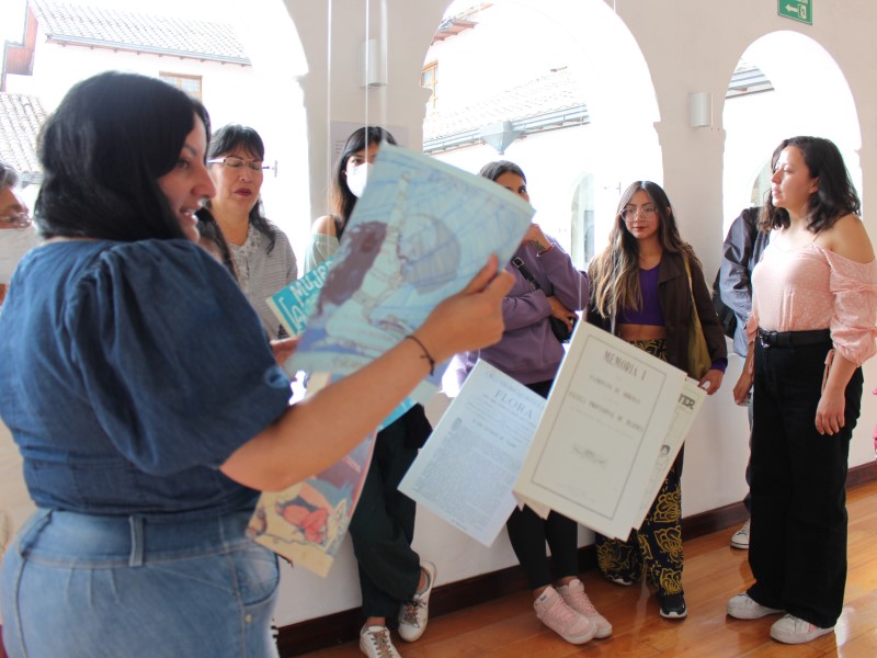 Una (entre tantas) historia de mujeres: Memorias de una exposición.