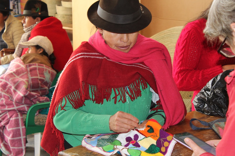 Taller de bordado: Estilo cadeneta.